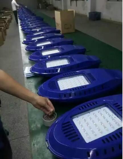 甘肅太陽(yáng)能路燈生產(chǎn)時(shí) 甘肅太陽(yáng)能路燈生產(chǎn)時(shí)