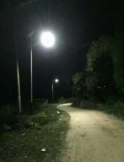 華可農村led太陽(yáng)能路燈