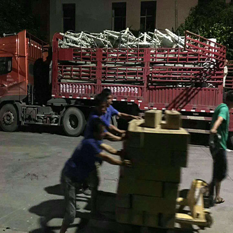 華可小伙伴們忙碌出貨中 華可小伙伴們忙碌出貨中