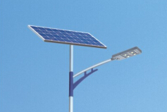 華可總結太陽(yáng)能路燈與傳統路燈的對比優(yōu)勢