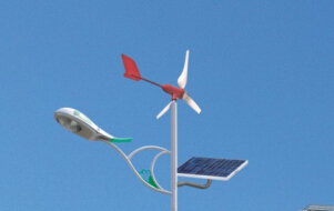 華可：風(fēng)光互補路燈節能、環(huán)保的效能