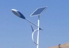 采購太陽(yáng)能路燈時(shí)如何選擇廠(chǎng)家？