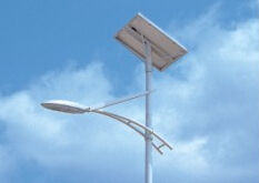 太陽(yáng)能路燈的夏天維護攻略