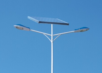 華可：選購一款好太陽(yáng)能LED路燈控制器很重要