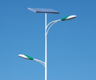 業(yè)內：怎樣才能購買(mǎi)到效用好的太陽(yáng)能LED路燈？