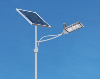 華可：太陽(yáng)能路燈蓄電池應如何維護？