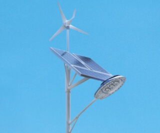 華可：風(fēng)光互補LED路燈照明怎么樣？