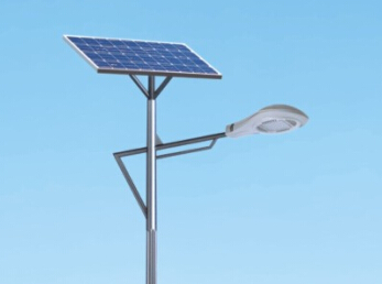 太陽(yáng)能led路燈燈桿如何處理防銹問(wèn)題？