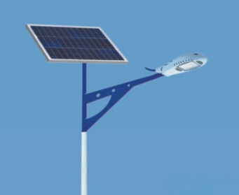 農村led太陽(yáng)能路燈要多大的配置才能正常照明？