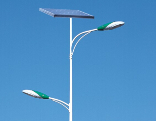 華可：為什么農村太陽(yáng)能led路燈價(jià)格一般都會(huì )比較便宜？