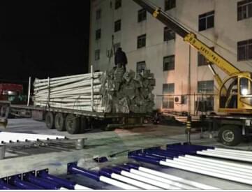 華可路燈：100套廣西led太陽(yáng)能路燈發(fā)貨啦！