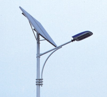 華可：如何選購價(jià)廉物美的市政太陽(yáng)能路燈？