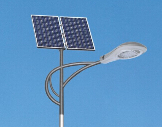 農村道路建設搭配太陽(yáng)能led路燈更合適