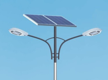 華可解答：為什么太陽(yáng)能路燈電池板安裝要朝南？