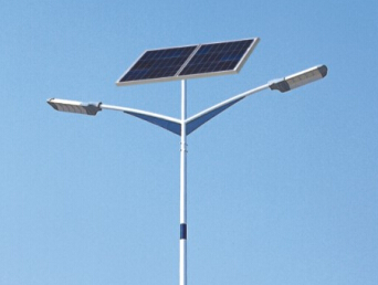 行業(yè)分析：太陽(yáng)能路燈和傳統路燈哪個(gè)費用高？