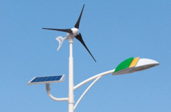 安裝風(fēng)光互補太陽(yáng)能路燈有哪些優(yōu)勢？