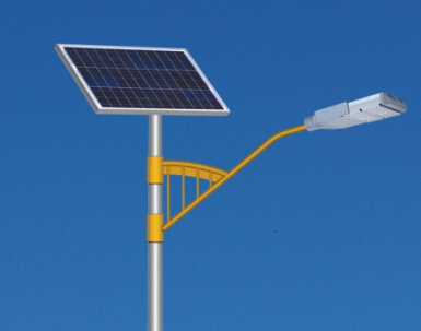 Led太陽(yáng)能路燈地基是怎么澆筑的？