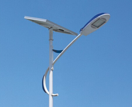 為什么不同廠(chǎng)家的太陽(yáng)能路燈價(jià)格表各不相同？