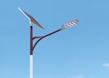 選擇優(yōu)質(zhì)太陽(yáng)能路燈廠(chǎng)家從哪幾方面入手？