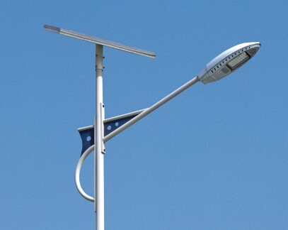 行業(yè)講解：太陽(yáng)能路燈價(jià)格具有一定的優(yōu)勢。